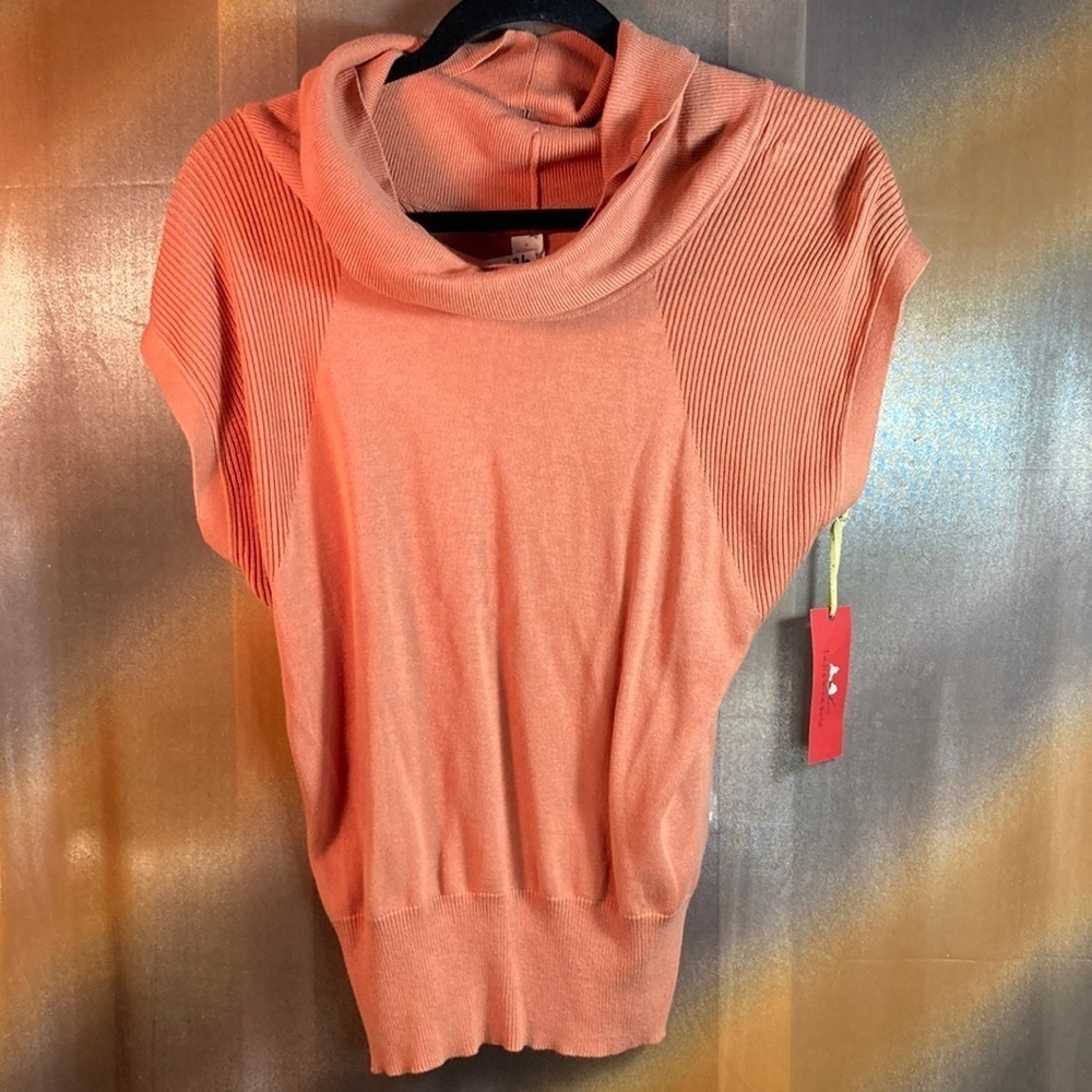 Vintage 90’s salmon short sleeve sweater with large cowl neck NWT. Size M 126